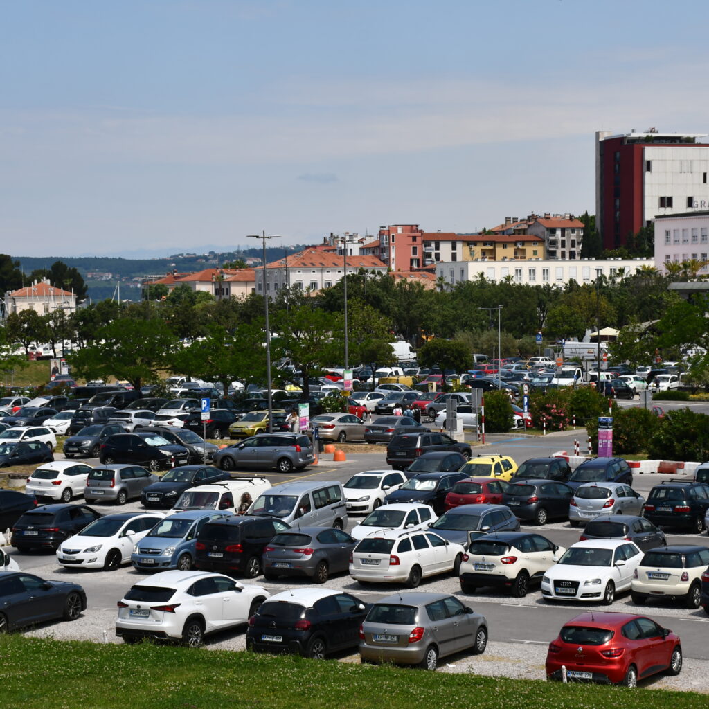 Parkirišče za koprsko tržnico